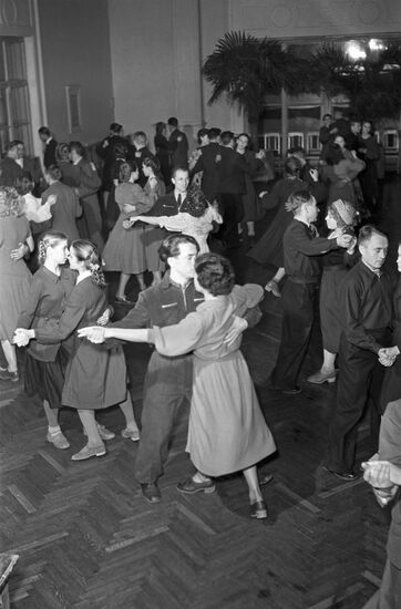 New Year's Eve Party at Stalingrad Tractor Plant Cultural Center