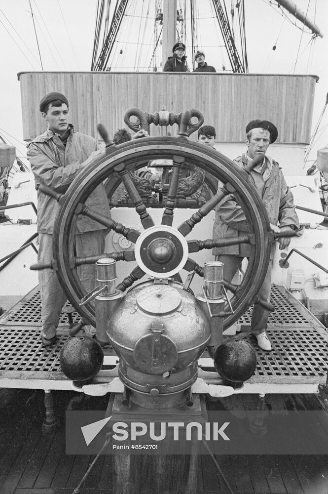 Sedov training vessel