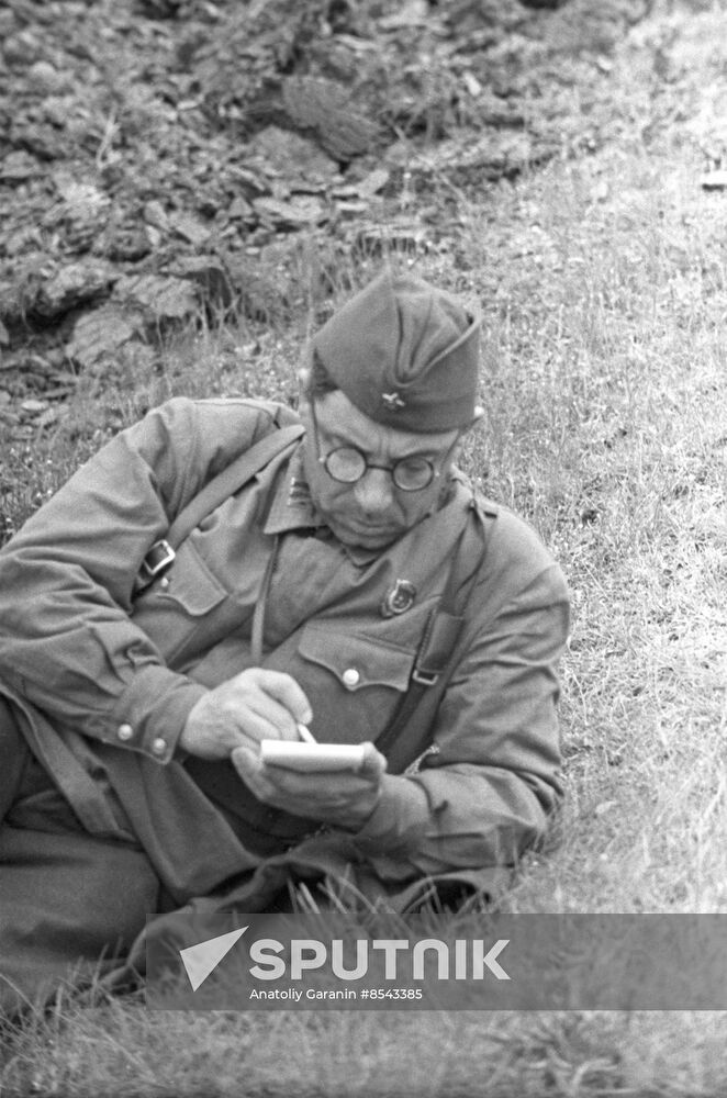 Soviet poet Ilya Selvinsky