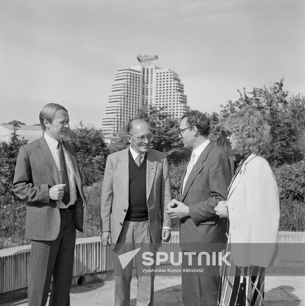 Thai delegation visits the USSR