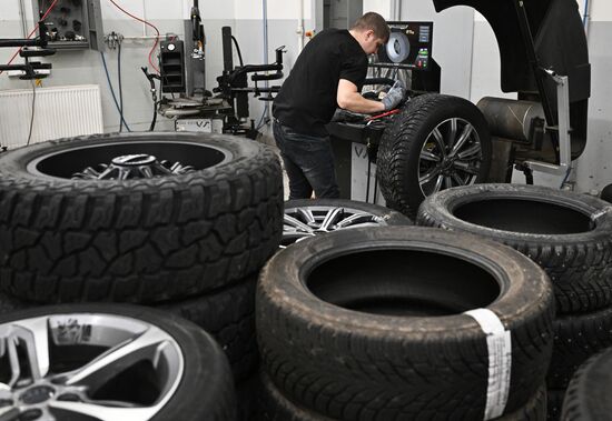 Russia Car Maintenance