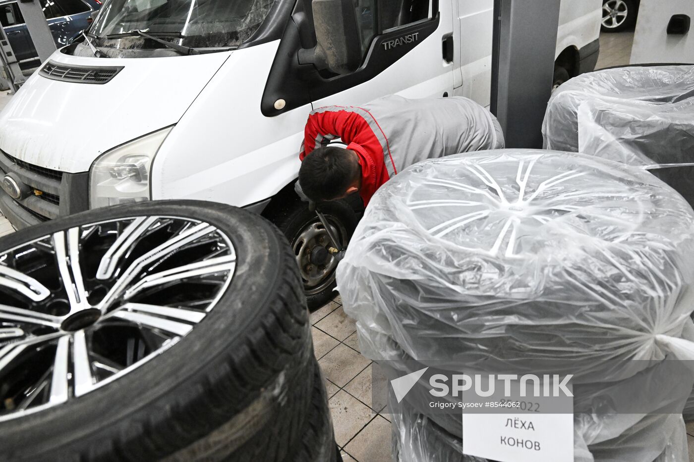 Russia Car Maintenance