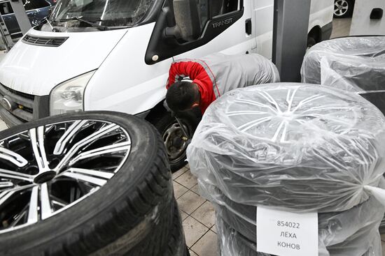 Russia Car Maintenance