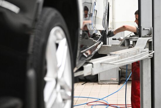 Russia Car Maintenance