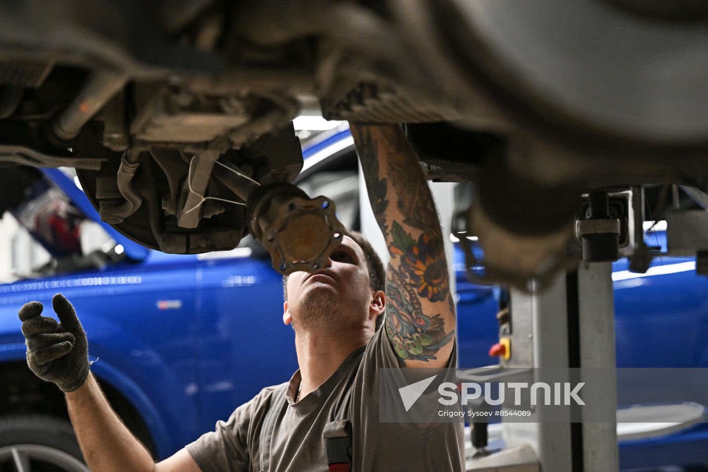 Russia Car Maintenance