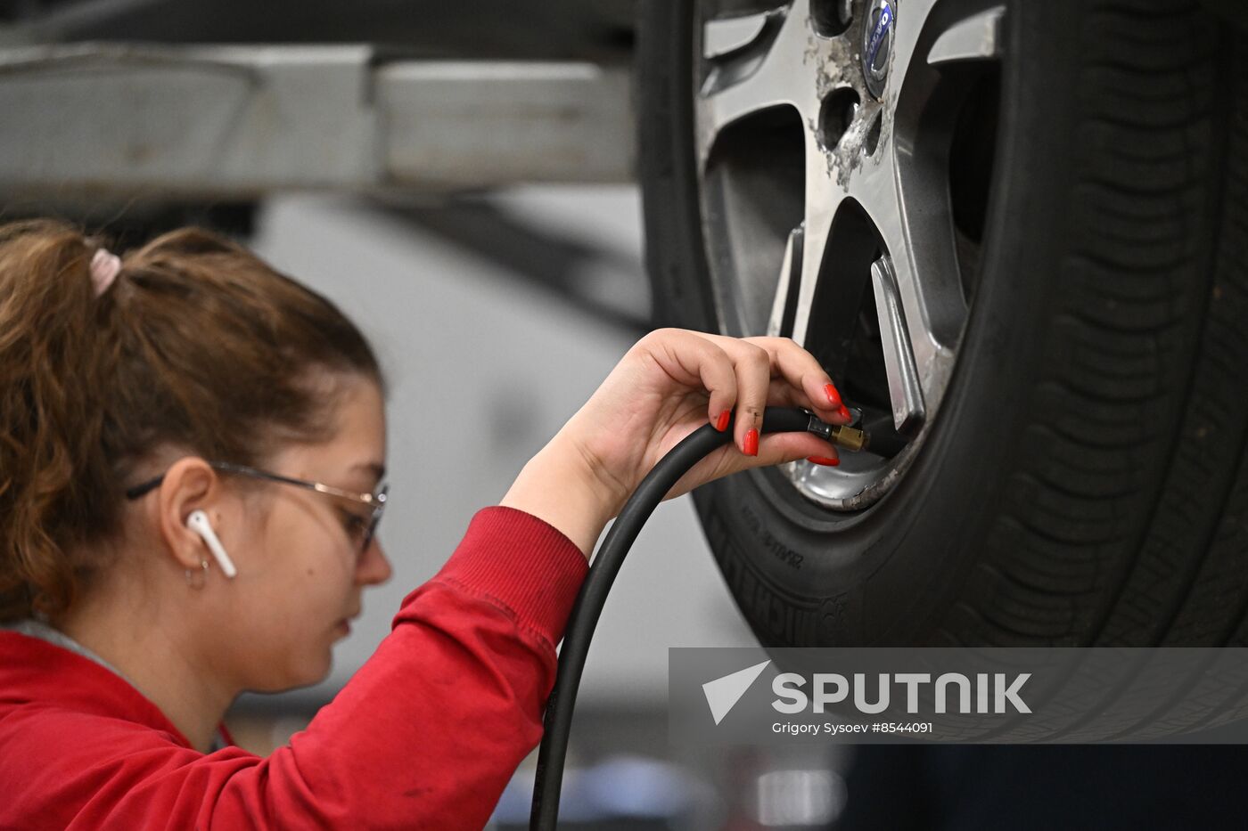 Russia Car Maintenance