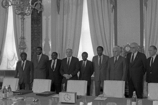 Brief visit by Frontline States representatives to USSR