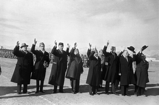 Nikita Khrushchev and Nikolai Bulganin visit Afghanistan during their Asia trip (India, Afghanistan and Burma)