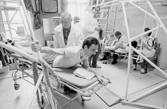 Hypokinesia medical experiment