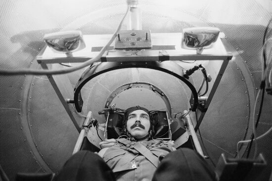 Hypokinesia medical experiment