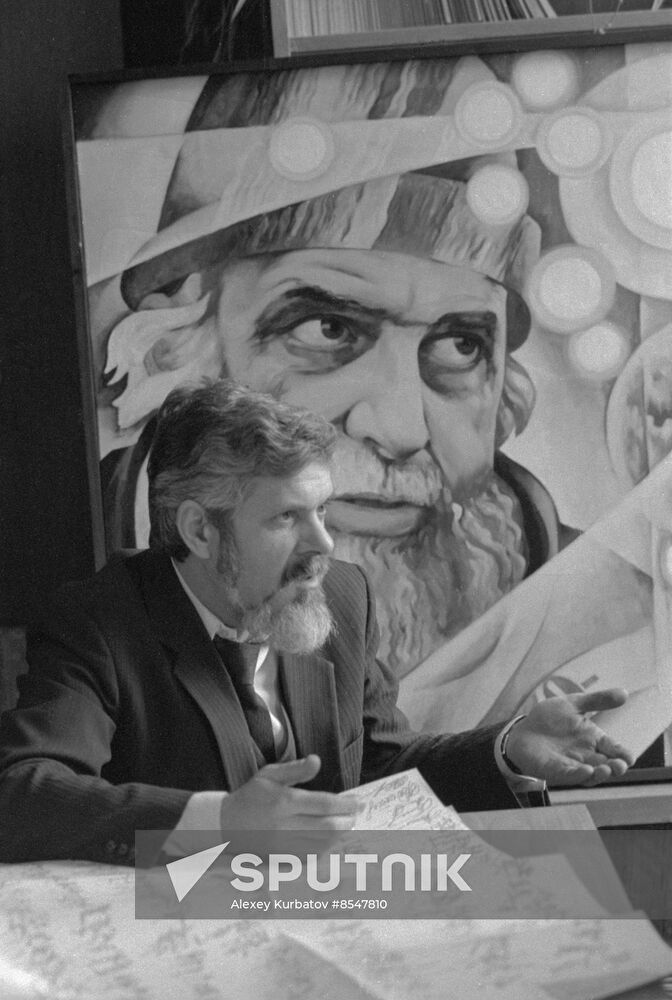 Moscow artist Viktor Prus