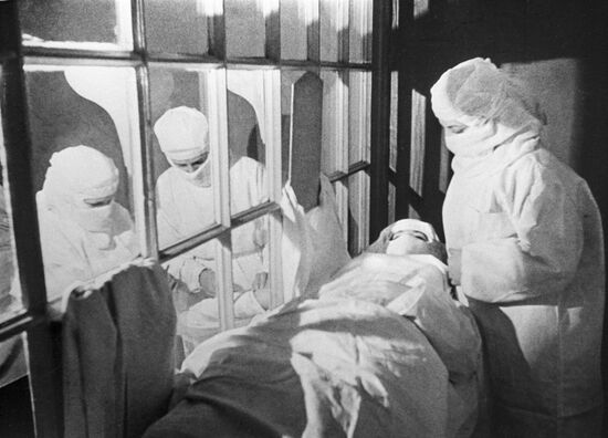 Donation of blood during World War II