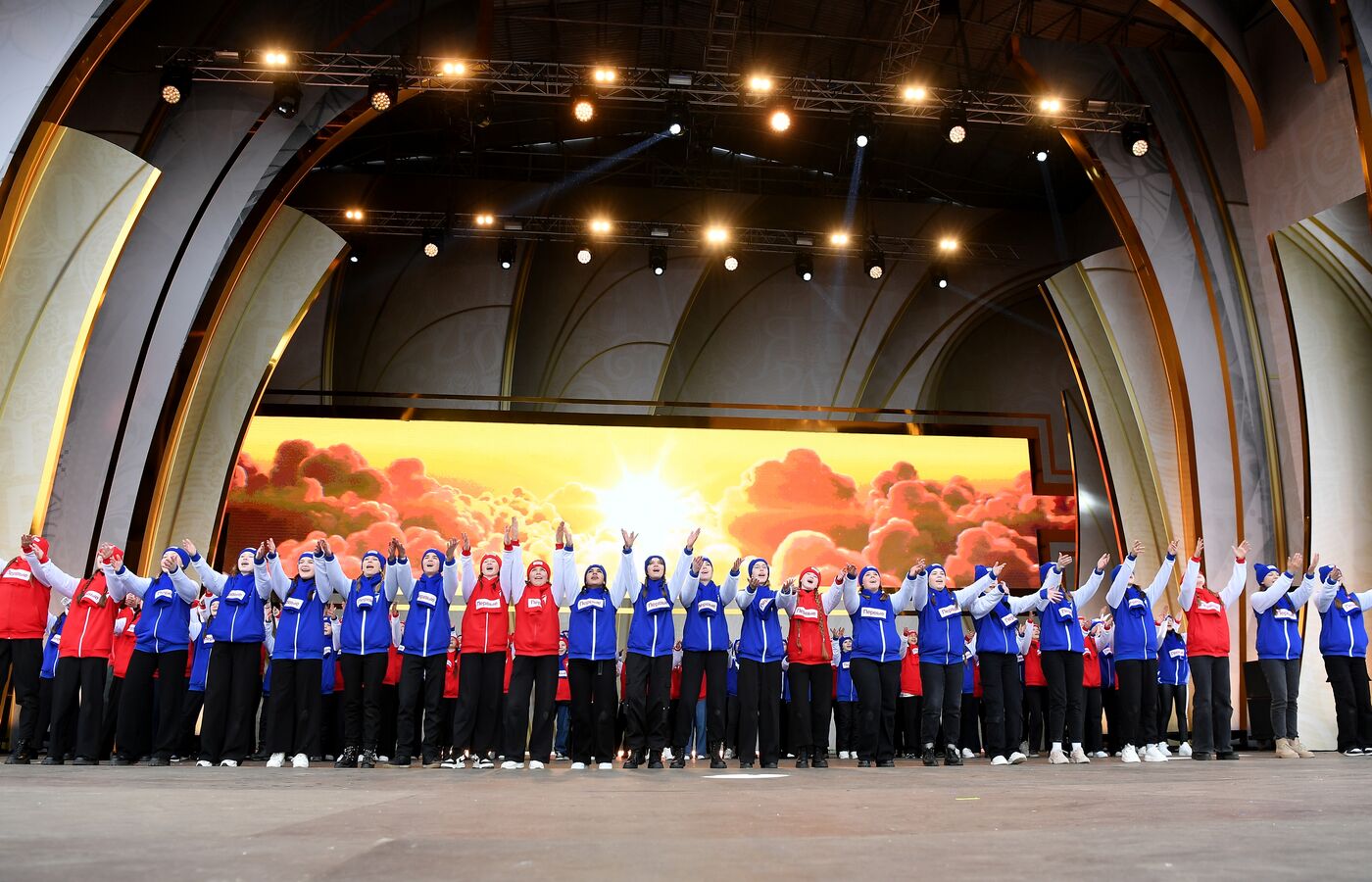 International RUSSIA EXPO forum and exhibition. 1000 Pioneers musical