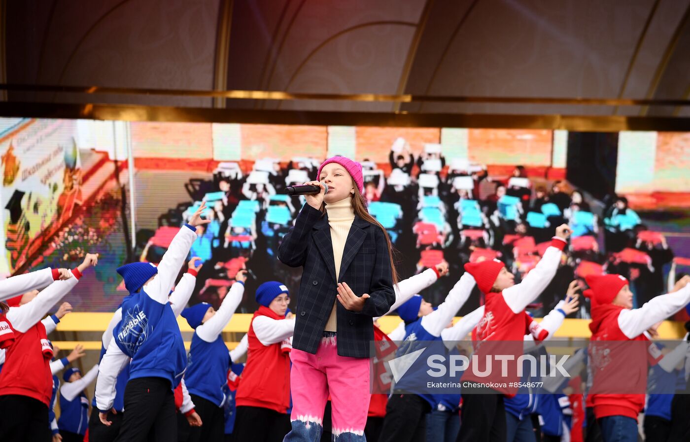 International RUSSIA EXPO forum and exhibition. 1000 Pioneers musical