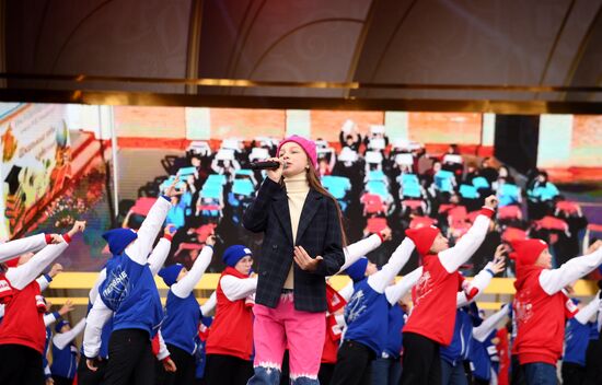 International RUSSIA EXPO forum and exhibition. 1000 Pioneers musical