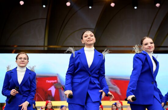 International RUSSIA EXPO forum and exhibition. 1000 Pioneers musical