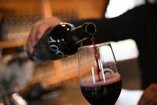 The International RUSSIA EXPO forum and exhibition. The farm products and wines fair at pavilion no.48, Wine Fair. Location: Russia, Moscow. Author: Ramil Sitdikov/Sputnik. International RUSSIA EXPO forum and exhibition. Farm products and wines fair