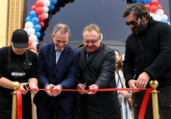 International RUSSIA EXPO forum and exhibition. Russia – Land of Taste festival. Russian Cuisine House. From left: Yekaterina Shapovalova, creator, methodologist and head of the Gastronomic Map of Russia federal project; Timur Zeldich, Commercial Director, VDNKh; Alexei Dobashin, General Director, Krost; and Alexei Vasilchuk, restaurateur, owner of the Vasilchuki Restaurant Group. Location: Russia, Moscow. Author: Kirill Zykov/ANO “Directorate for Sports and Social Projects”. International RUSSIA EXPO forum and exhibition. Russia – Land of Taste festival