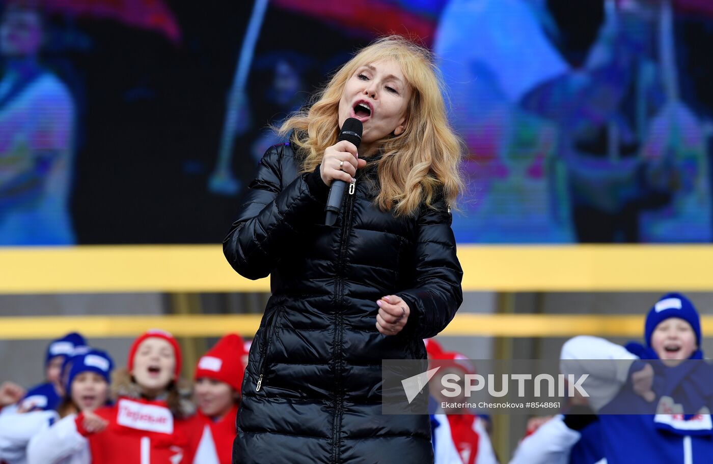 International RUSSIA EXPO forum and exhibition. 1000 Pioneers musical