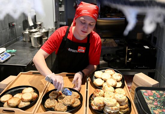 International RUSSIA EXPO forum and exhibition. Russia – Land of Taste festival. Russian Cuisine House. Location: Russia, Moscow. Author: Kirill Zykov/ANO “Directorate for Sports and Social Projects”. International RUSSIA EXPO forum and exhibition. Russia – Land of Taste festival