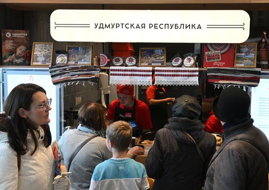 International RUSSIA EXPO forum and exhibition. Russia – Land of Taste festival. Russian Cuisine House. Location: Russia, Moscow. Author: Kirill Zykov/ANO “Directorate for Sports and Social Projects”. International RUSSIA EXPO forum and exhibition. Russia – Land of Taste festival