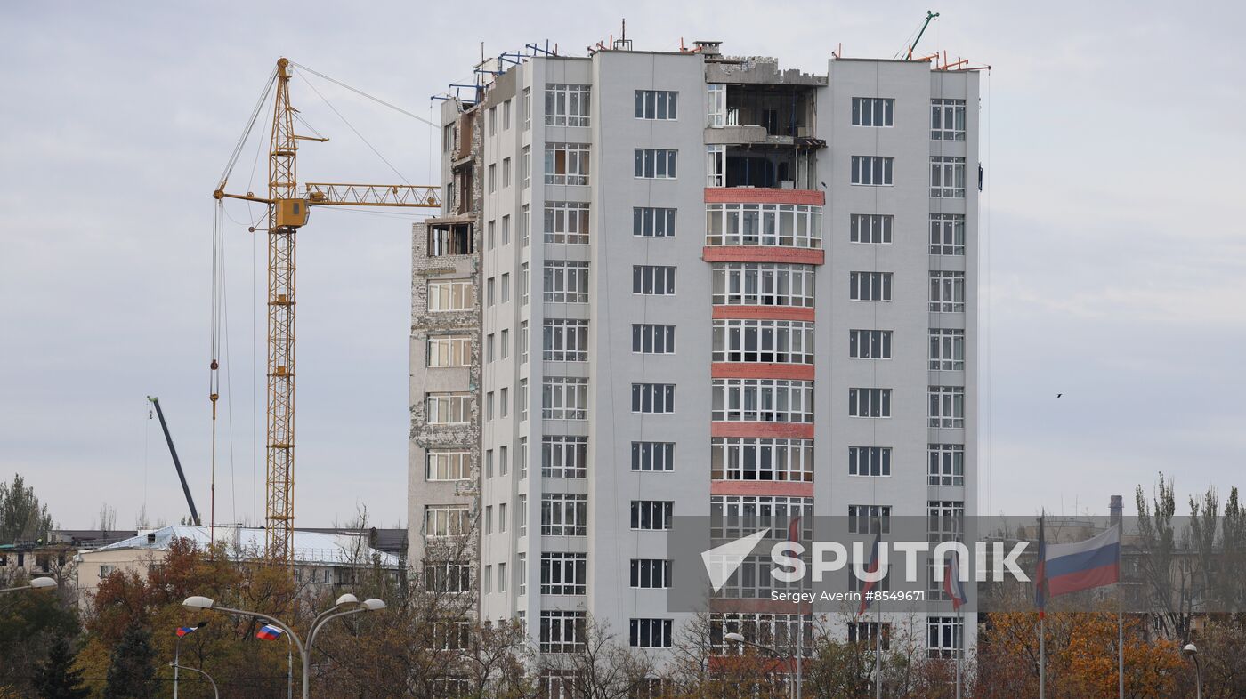 Russia DPR Construction