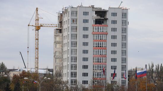 Russia DPR Construction