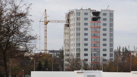 Russia DPR Construction