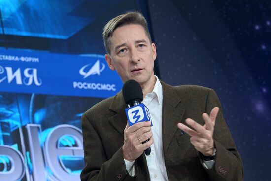 International RUSSIA EXPO forum and exhibition. Knowledge: Pioneers marathon. Knowledge: Sovereignty track