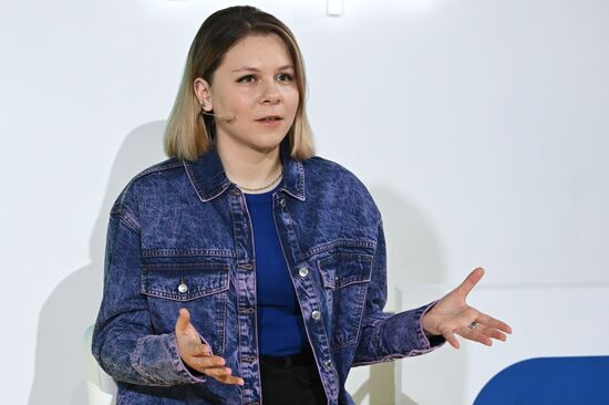 RUSSIA EXPO. Knowledge: Pioneers marathon. Knowledge: Society track