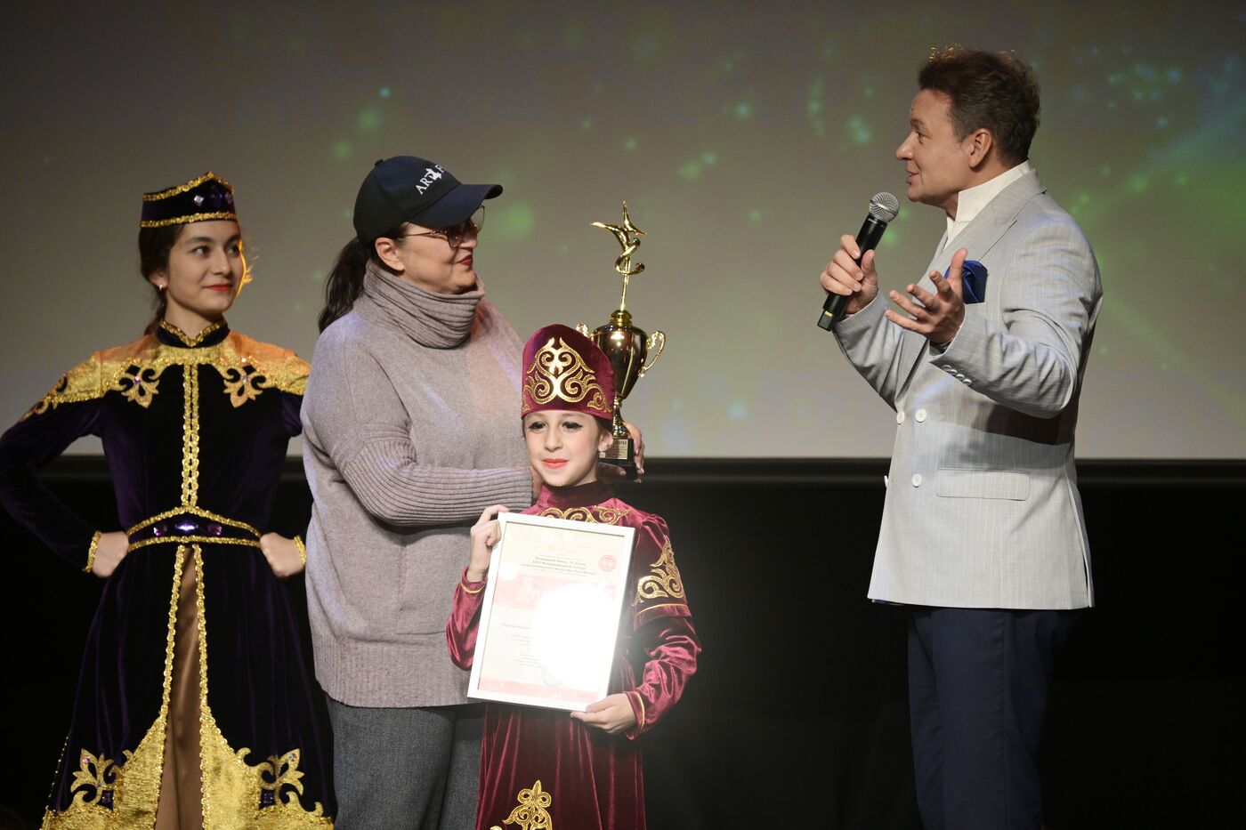 International RUSSIA EXPO forum and exhibition. Wind Rose international children's and youth arts competition