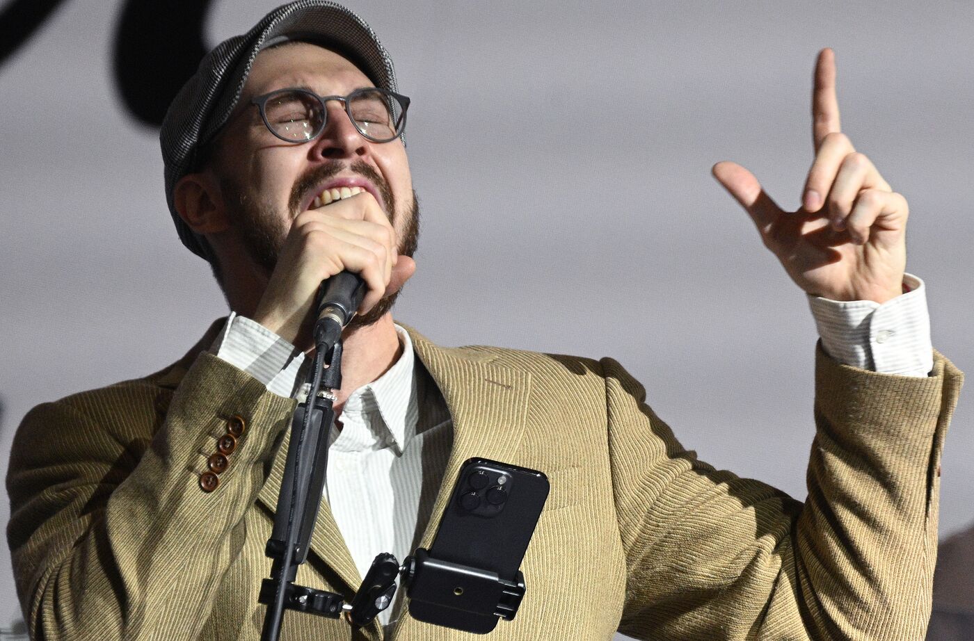 RUSSIA EXPO. Proletarian Tango band performs live