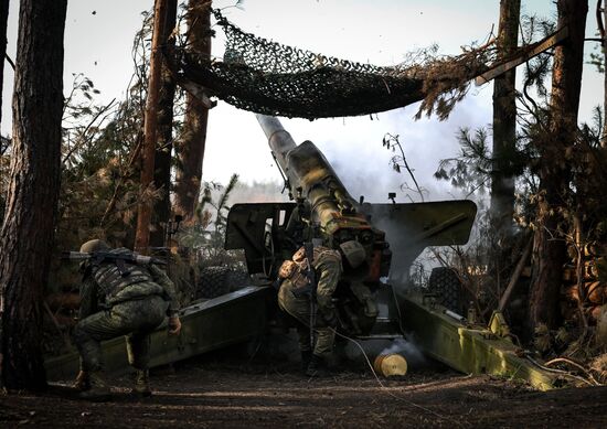 Russia Ukraine Military Operation Howitzers