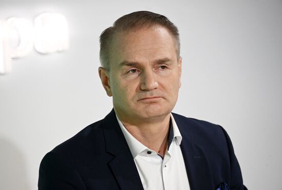 International RUSSIA EXPO forum and exhibition. Knowledge: Pioneers marathon. Knowledge: Society track