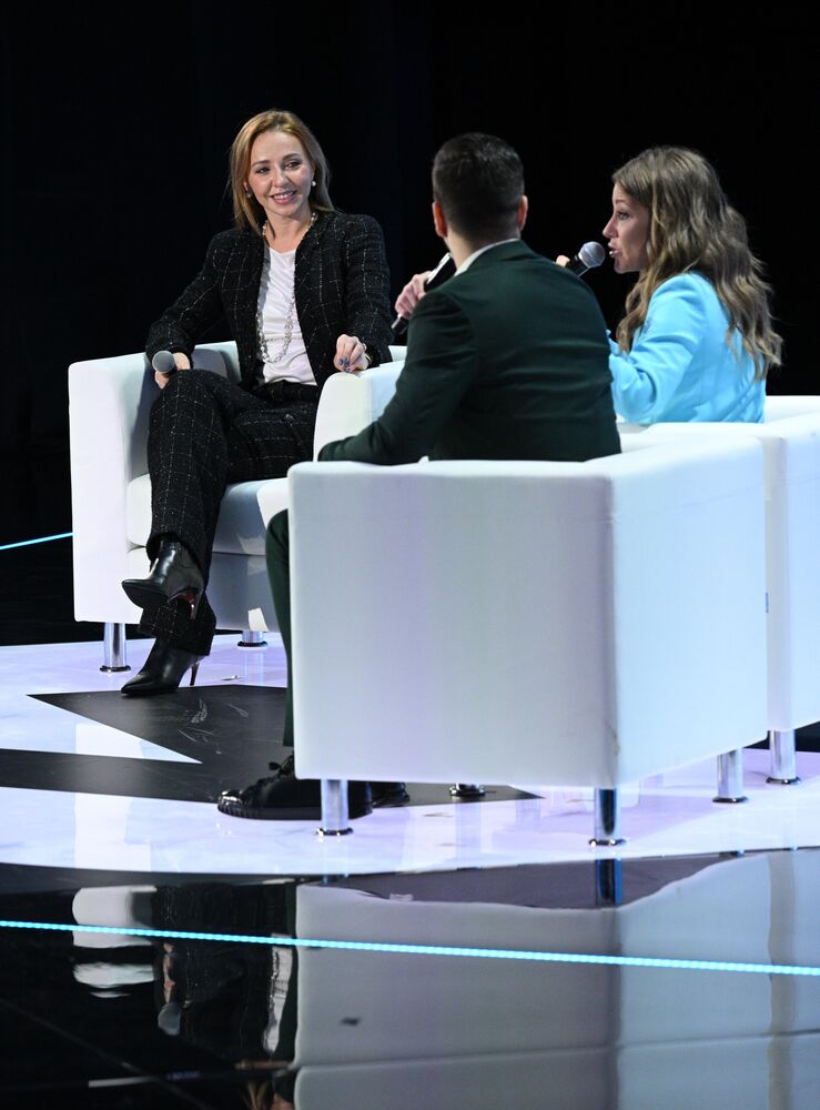 International RUSSIA EXPO forum and exhibition. Knowledge: Pioneers marathon. Knowledge Is Power track