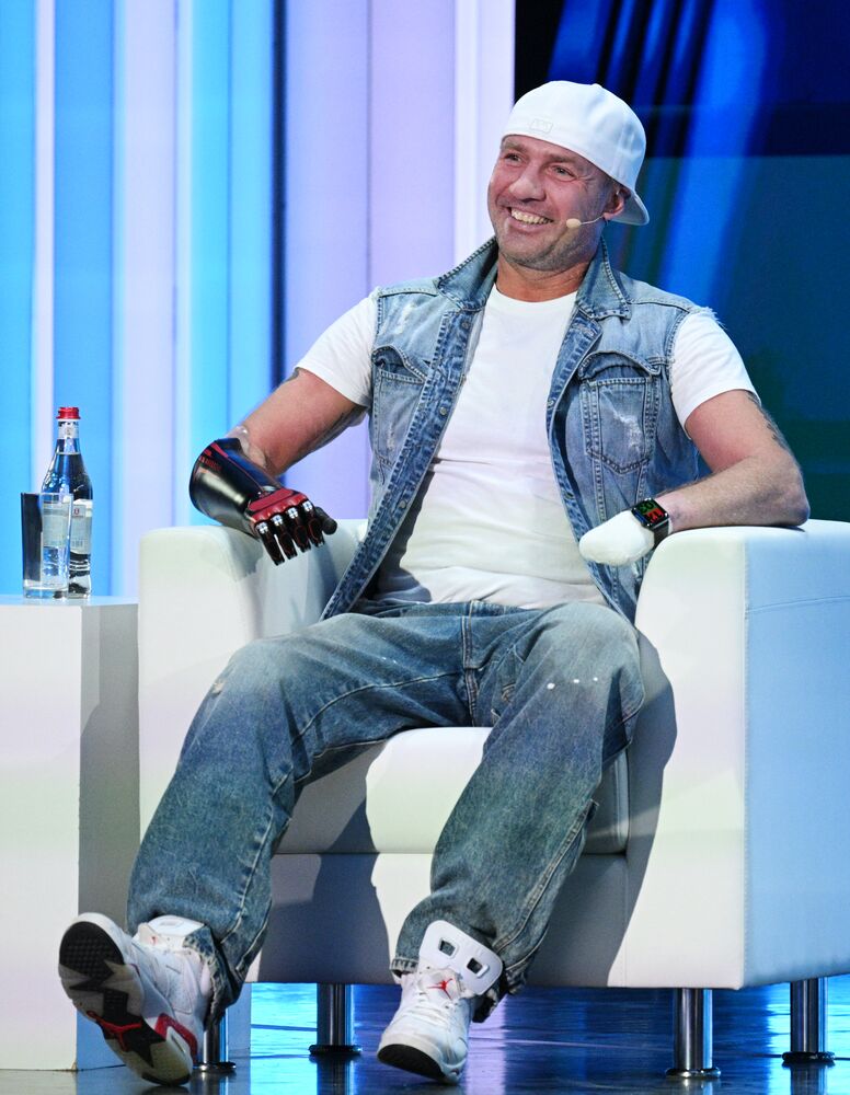 International RUSSIA EXPO forum and exhibition. Knowledge: Pioneers marathon. Knowledge Is Power track