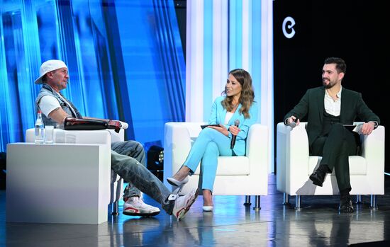 International RUSSIA EXPO forum and exhibition. Knowledge: Pioneers marathon. Knowledge Is Power track