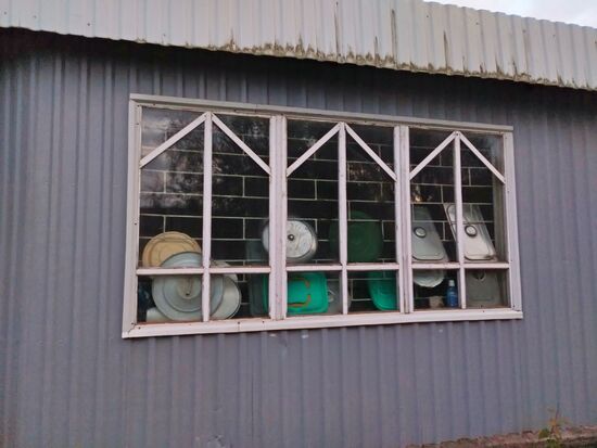 Shop window in Kashin