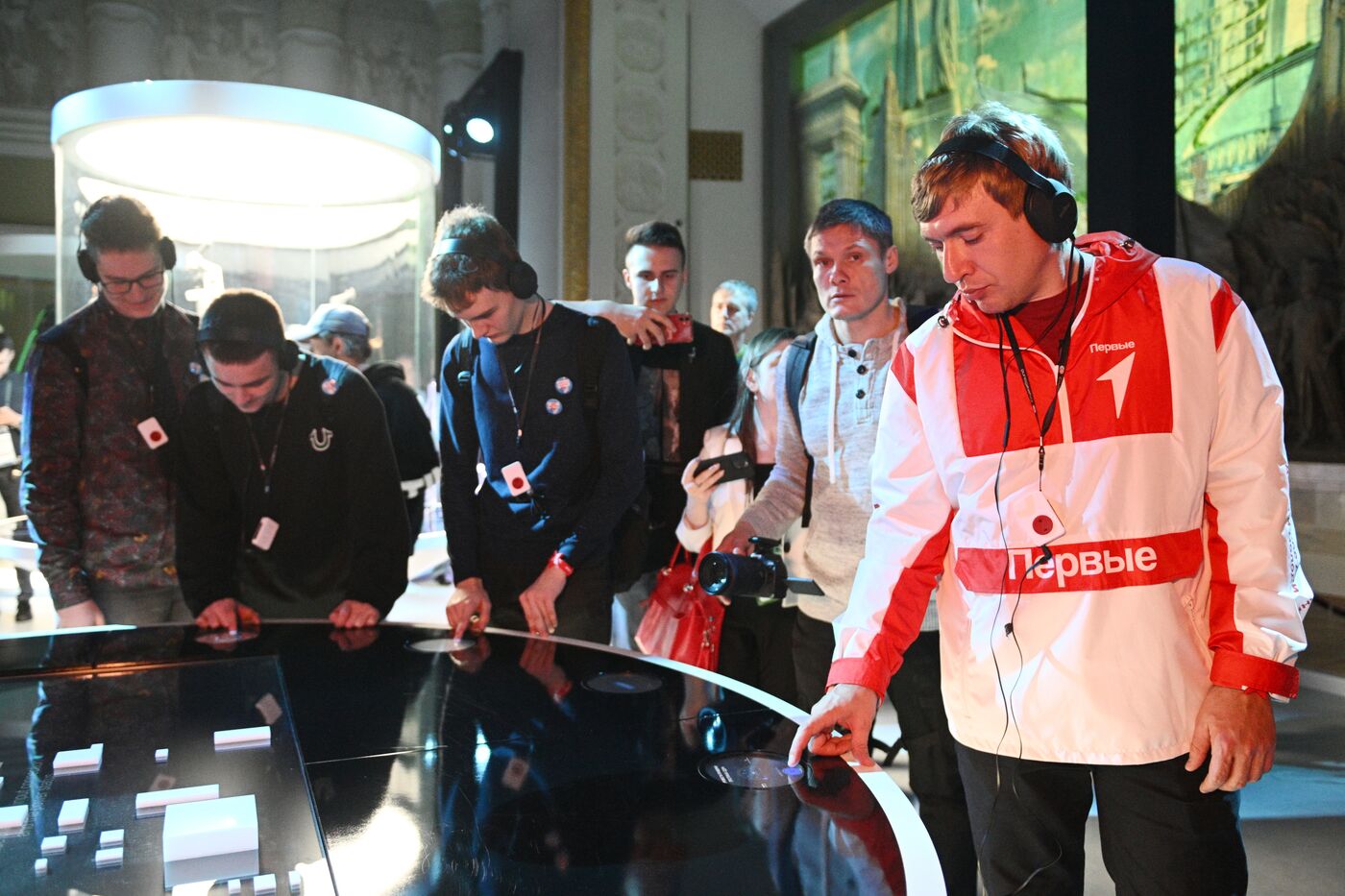 International RUSSIA EXPO forum and exhibition. Group tours for children from Russian regions.