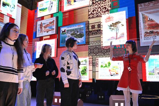 International RUSSIA EXPO forum and exhibition. Group tours for children from Russian regions.