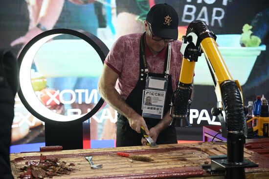 The International RUSSIA EXPO forum and exhibition. The stand of the Kaliningrad Region. Location: Russia, Moscow. Author: Vladimir Astapkovich/Sputnik. RUSSIA EXPO