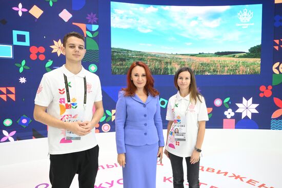 International RUSSIA EXPO forum and exhibition. Meeting with deputies