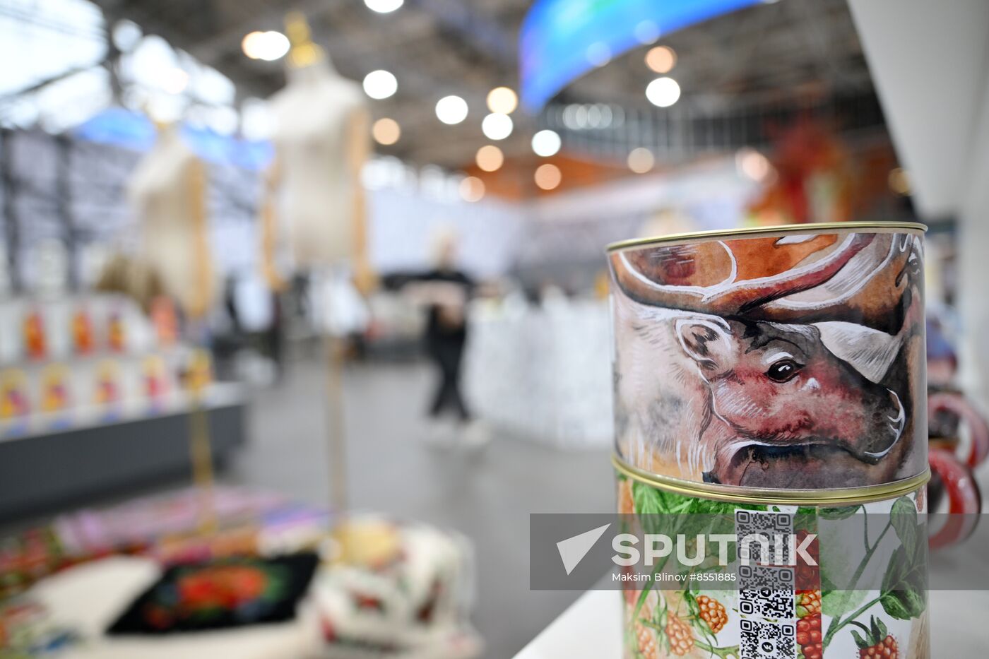 International RUSSIA EXPO forum and exhibition. Preparation for department store opening