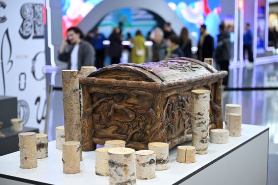 International RUSSIA EXPO forum and exhibition. Preparation for department store opening