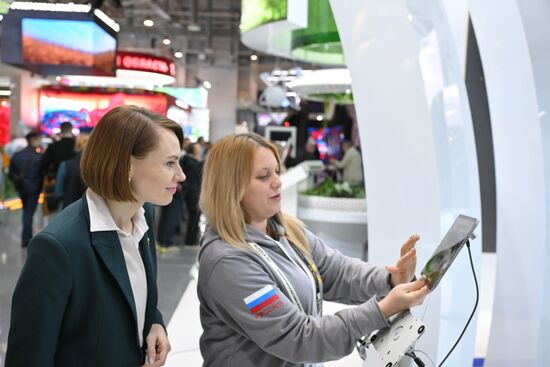 International RUSSIA EXPO forum and exhibition. Meeting with deputies