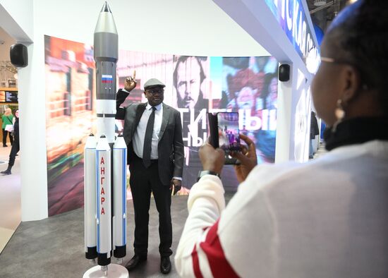 International RUSSIA EXPO Forum and Exhibition. Burkina-Faso delegation