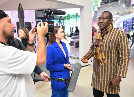 International RUSSIA EXPO Forum and Exhibition. Burkina-Faso delegation