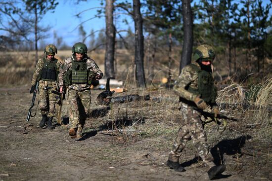 Russia Ukraine Military Operation Troops Training