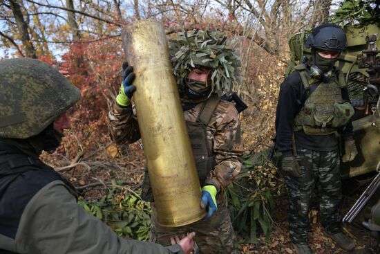 Russia Ukraine Military Operation Artillery Unit