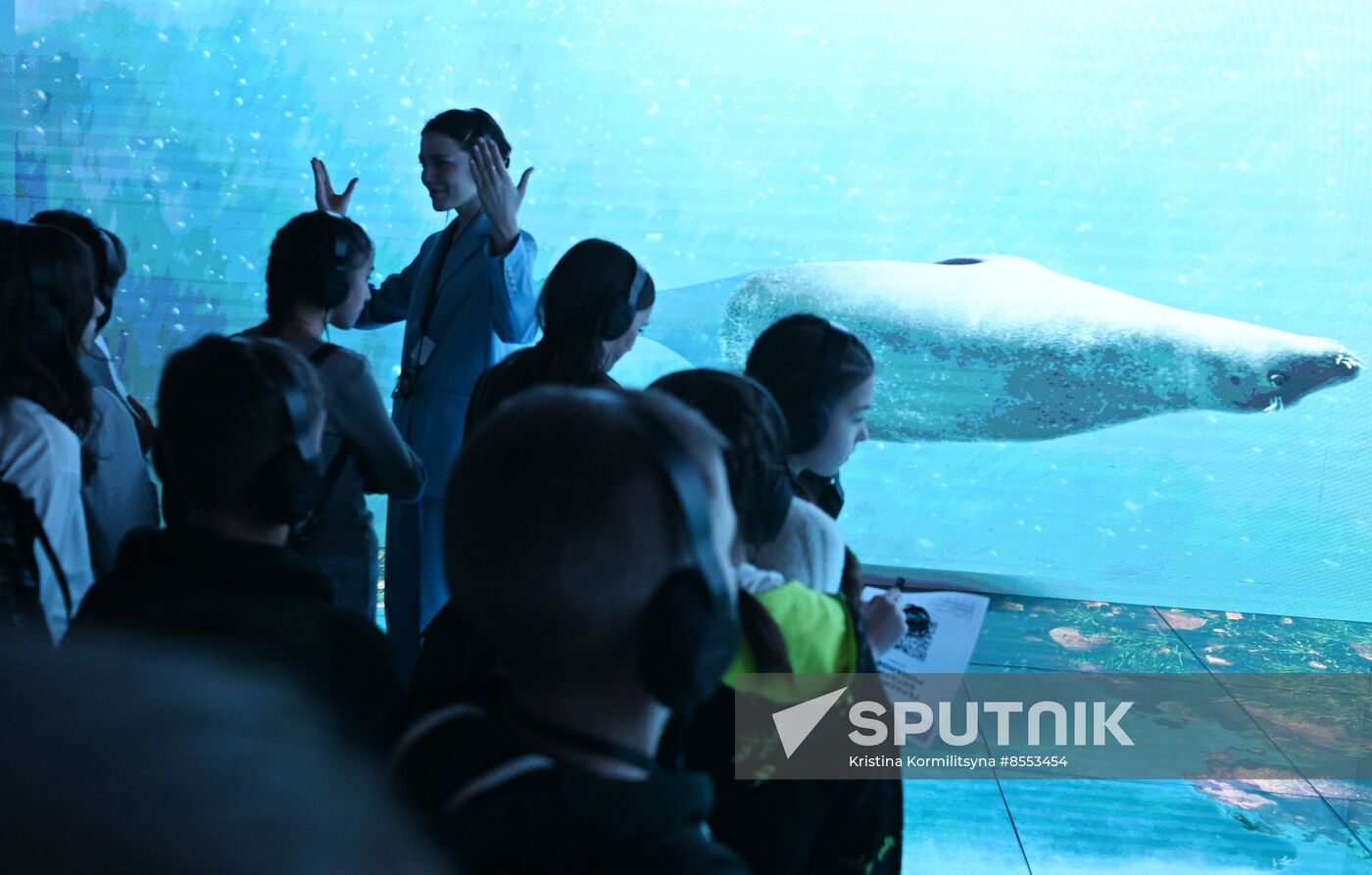 International RUSSIA EXPO forum and exhibition. Children's groups from various regions